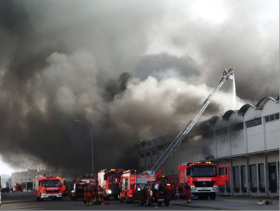 Incendios en establecimientos industriales y la importancia de la autoprotección.