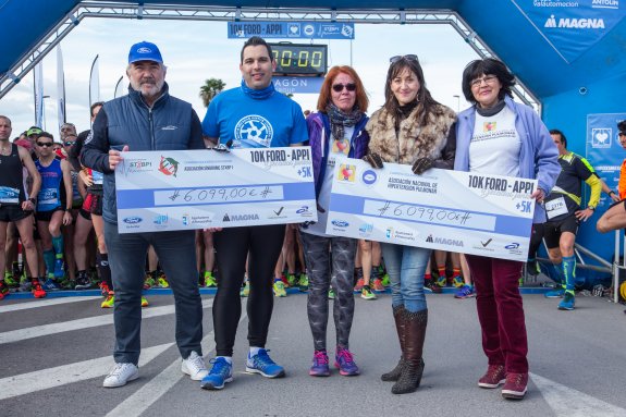 Éxito de la carrera solidaria 10K de Ford en Almussafes