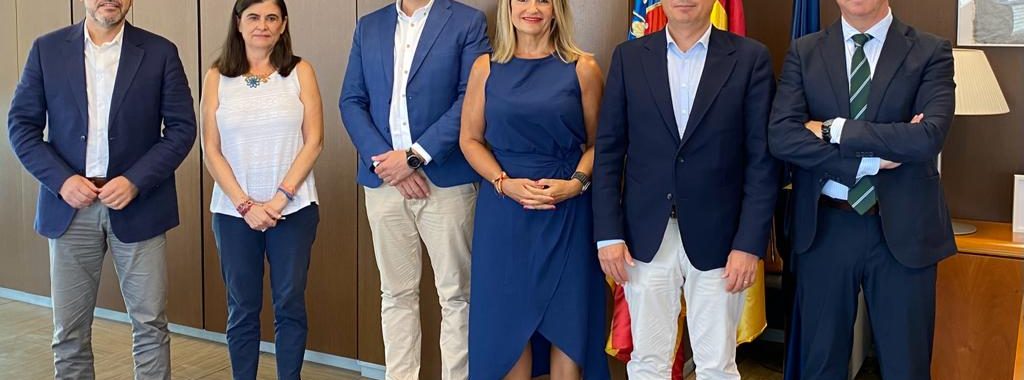 FEPEVAL transmet a la consellera d’Indústria, Nuria Montes, les necessitats dels parcs empresarials