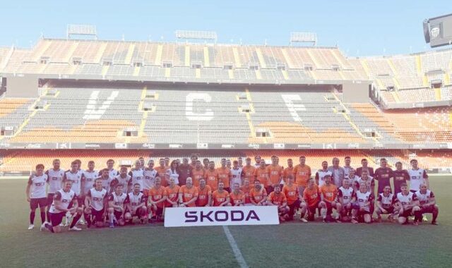 Trabajadores de Fuente del Jarro y Parque Empresarial Táctica viven el sueño de enfrentarse en Mestalla